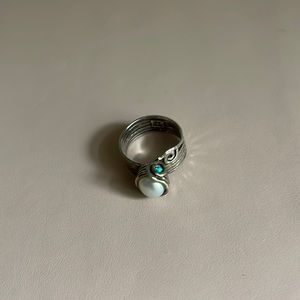 Ring silver with pearl and small Australian opal